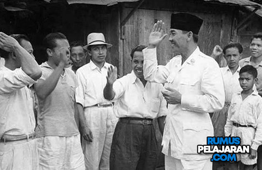 Sejarah Revolusi Indonesia Latar Belakang Teks Proklamasi Kemerdekaan Kronologi Makalah Dampak